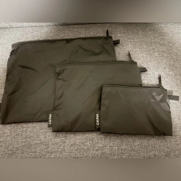 Calpak Compakt Zip Pouch Set in Black Nylon EUC - Picture 2 of 3